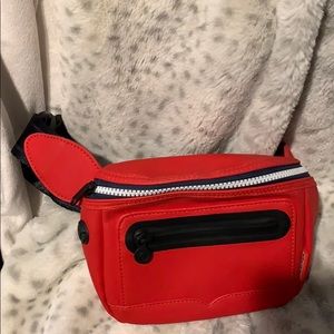 Hunter Hip bag! Exclusive for target
